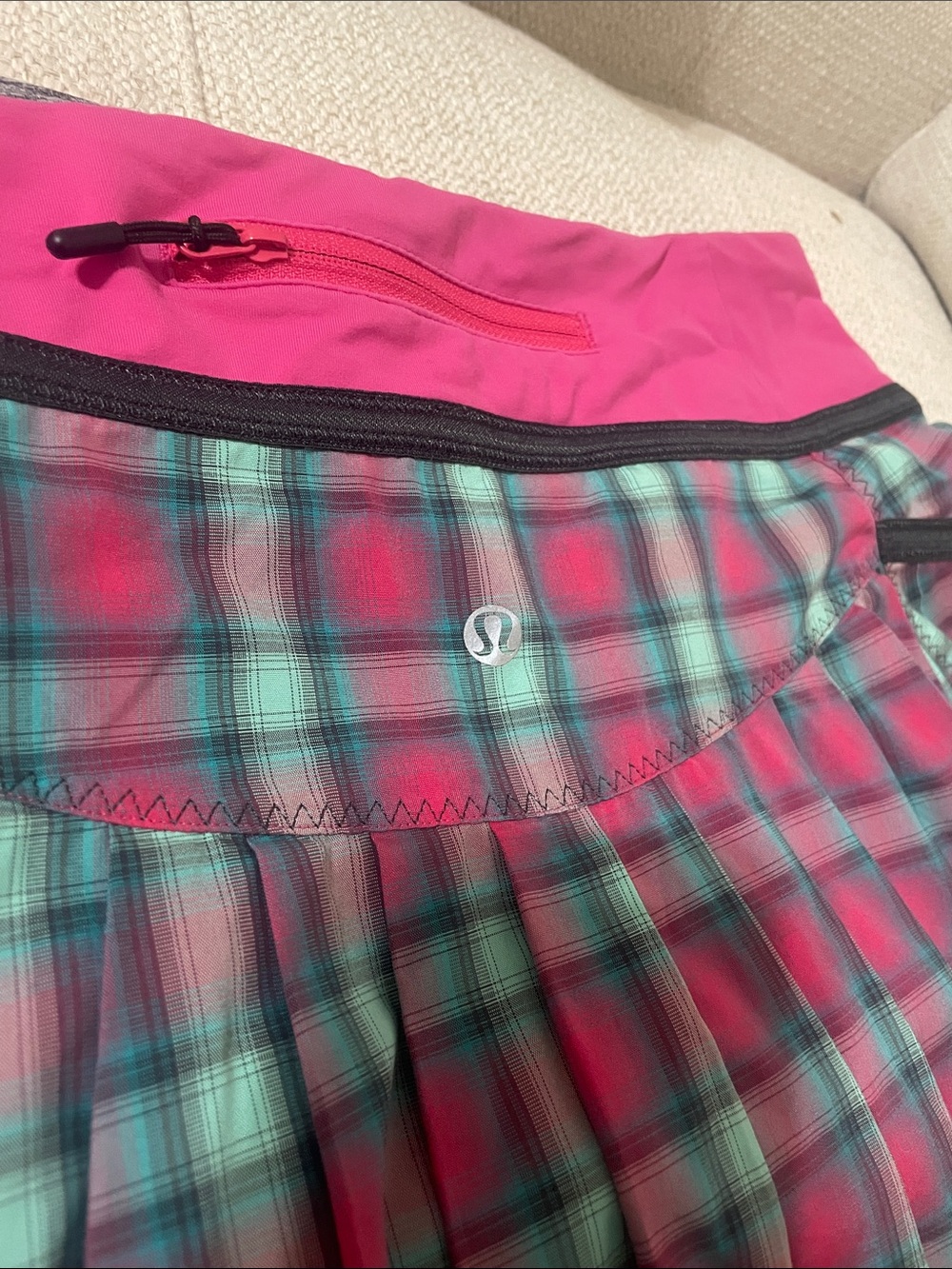 Lululemon - Picture 2 of 5